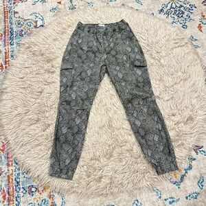 Good American Snake Print Pull-On Pants size 1 (small)